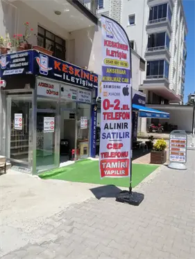 Cep Telefoncu Olta Bayrak-4